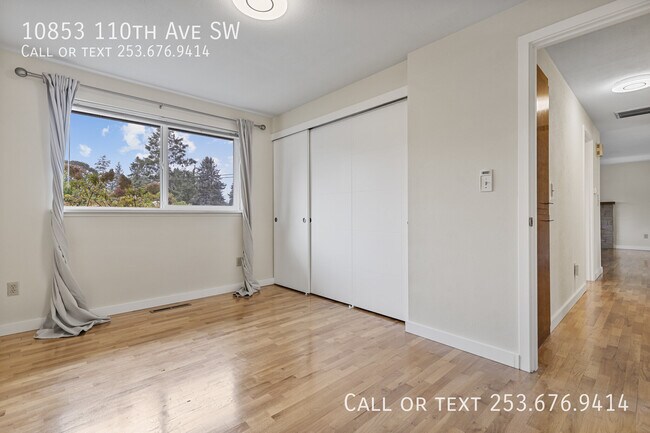 Building Photo - 10853 110th Ave SW