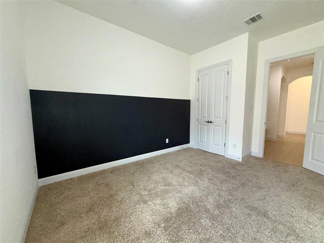 Building Photo - 21413 Merveil Dr