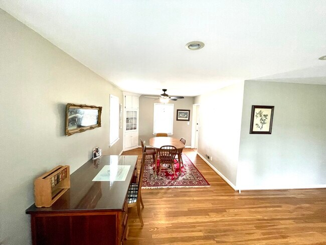 Dining Room - 5084 Overbrook Pl