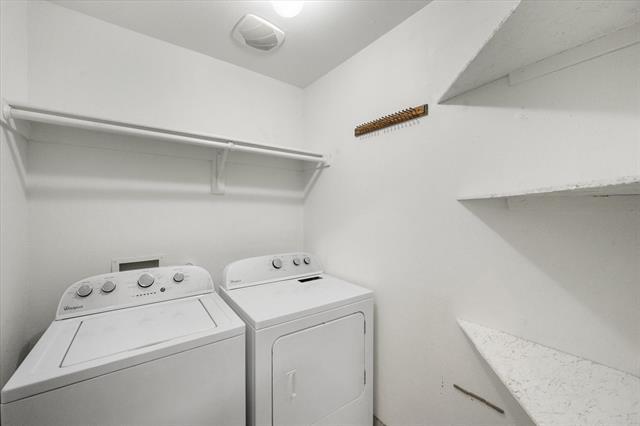 Building Photo - 4412 Ridgeway Dr