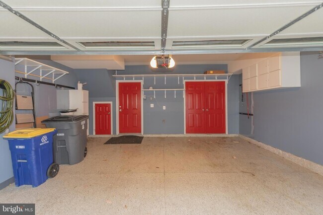 Building Photo - 704 Quayside Ct