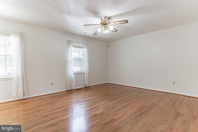 Building Photo - 7422 Adams Park Ct