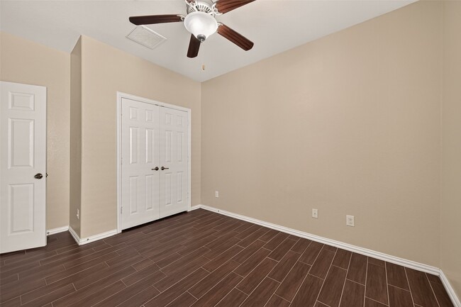 Building Photo - 12107 Redbud Brook Trail