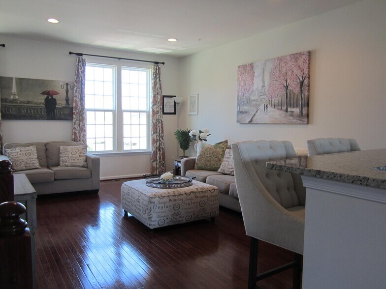 Building Photo - 987 Brechin Lane