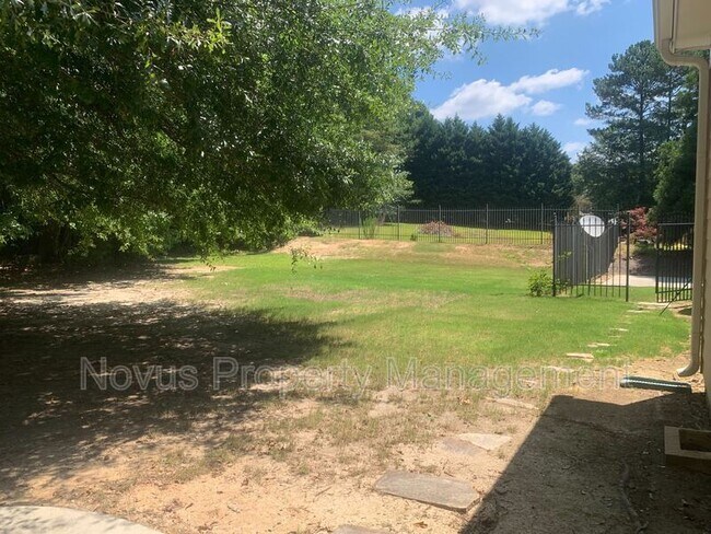 Building Photo - 119 Tullamore Trail