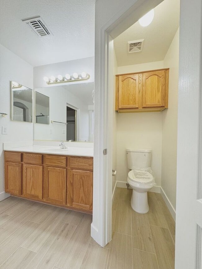 Building Photo - MOVE IN SPECIALS!! 15 DAYS RENT FREE!! Wonderful large, 4 br 2.5 ba family home in Johnson Ranch