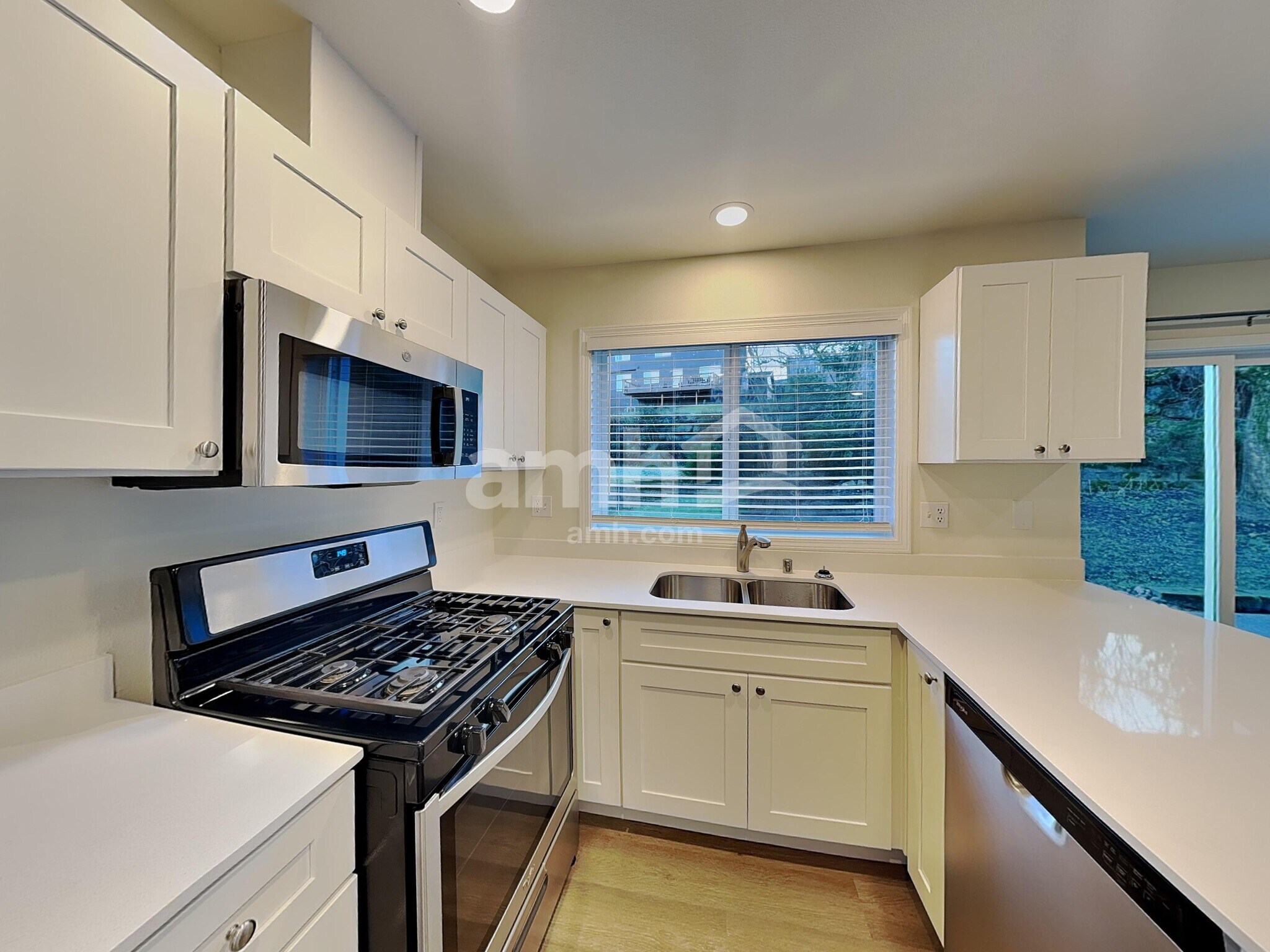 Building Photo - 11620 34th St NE