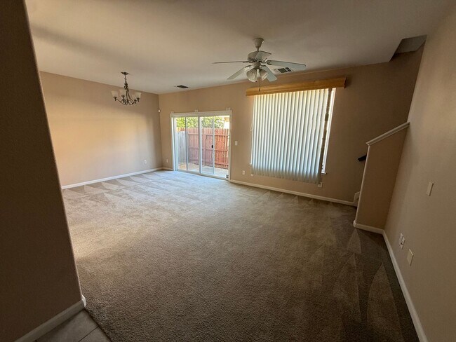 Building Photo - 3 Bed | 2.5 Bath | 1345 SF |  2 Car Garage | Two Story | Tenant pays $175 for WS&G