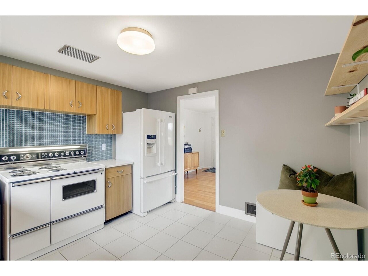 Building Photo - 2205 W Arkansas Ave