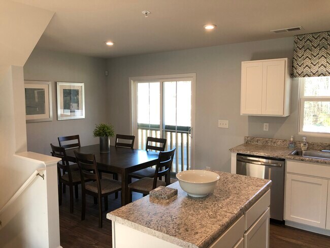 Dining Area & Kitchen - 5202 Austin Knoll Ct