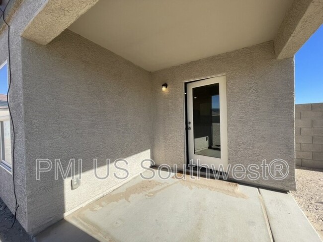 Building Photo - 6523 S Prado Ct