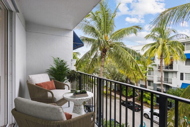 Building Photo - 250 NE 3rd Ave