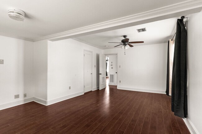 Building Photo - Charming 2 Bedroom 1 Bath house in the Argenta District of North Little Rock.