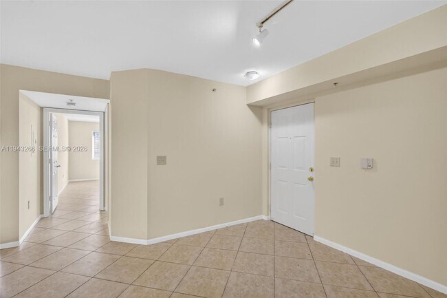 Building Photo - 3613 NW Mediterranean Ln