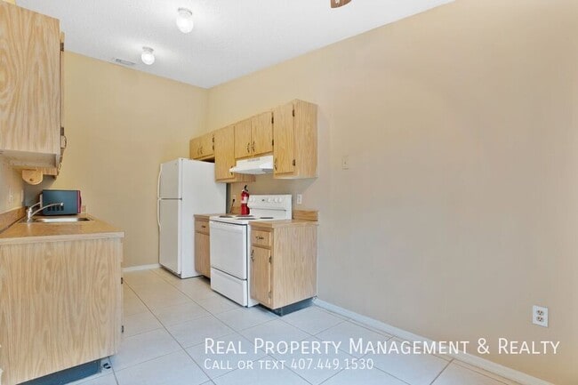 Building Photo - 3121 Yorych Ln