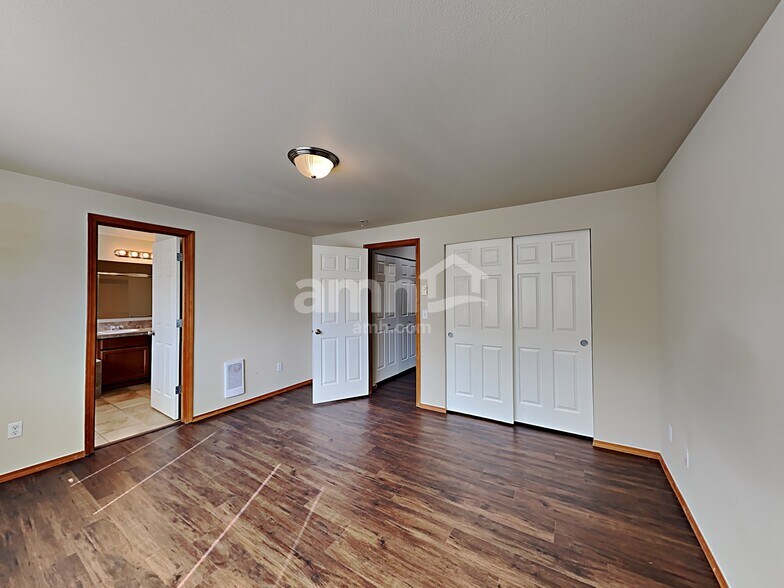 Building Photo - 5224 166th St Ct E