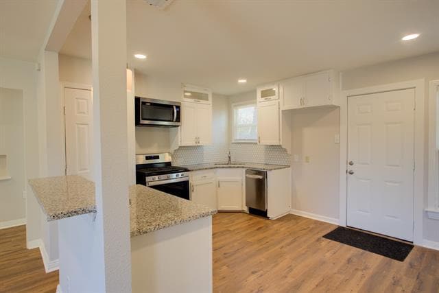 Building Photo - 10421 Losa Dr