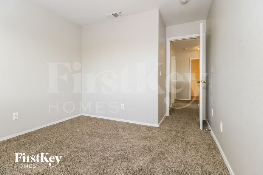 Building Photo - 11919 W Scotts Dr