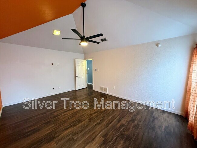 Building Photo - 7716 Pampas Dr