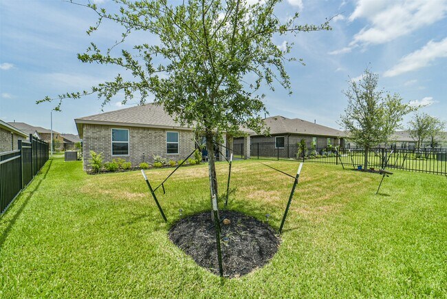 Building Photo - 3041 Emerald Ocean Dr
