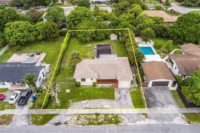 Building Photo - 13020 NW 1st Ave