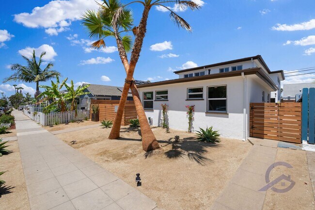 Building Photo - Completely Renovated Ocean Beach 1 Bed/1 Ba