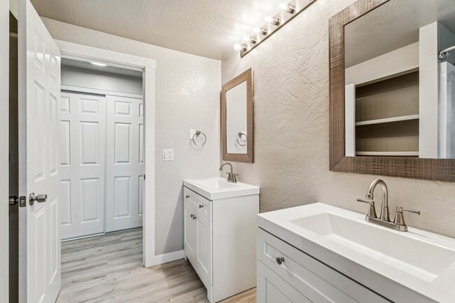 Building Photo - 2107 Airport Ave