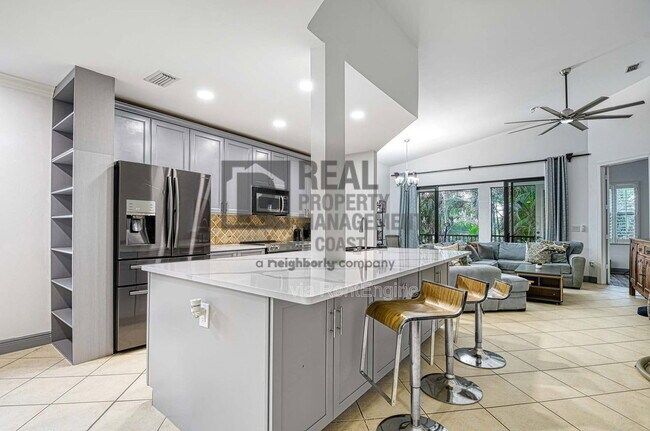 Building Photo - 27020 Adriana Cir