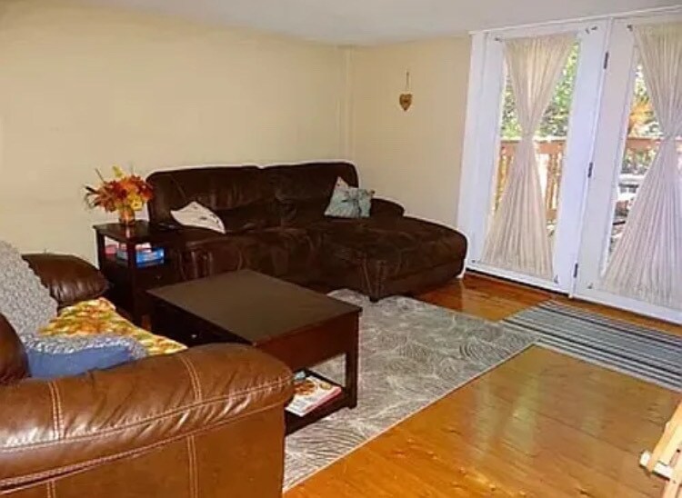 Building Photo - 12 Portland Ave