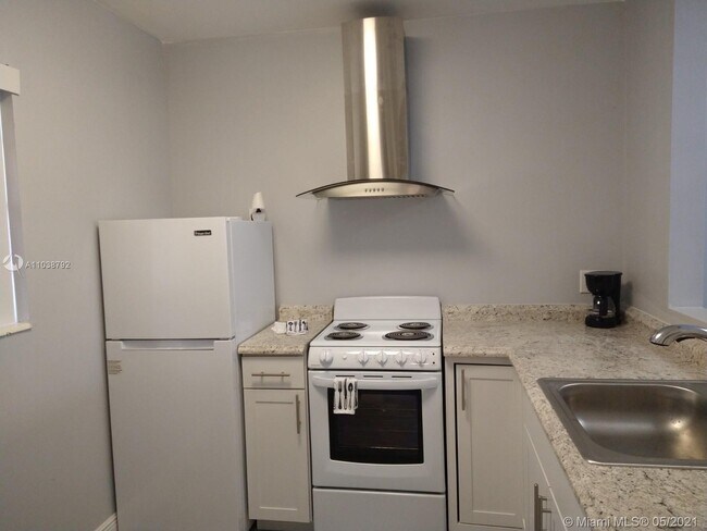 Building Photo - 5102 NW 36th St