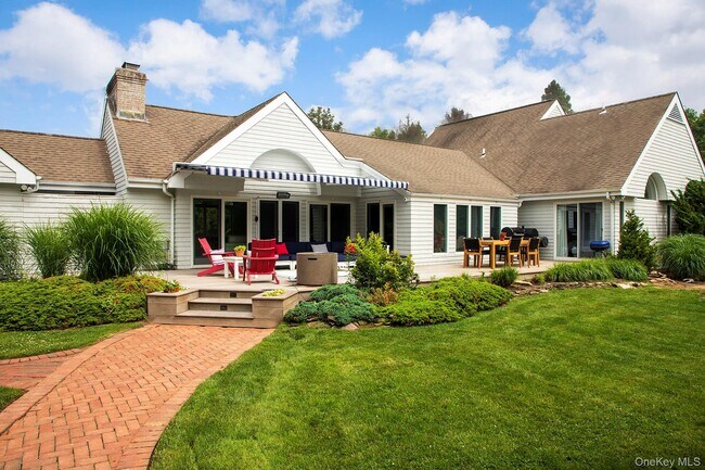 Primary Photo - 16 Laila Ln