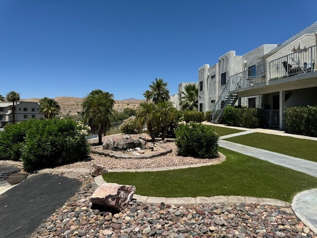 Building Photo - SHORT TERM WINTER RENTAL 1-BR Condo with Private Dock at Rio Vista