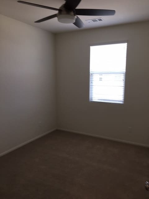 Building Photo - 3 Bedroom Townhome in Goleta