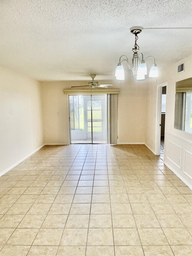 Building Photo - 6753a Lake McGregor Cir