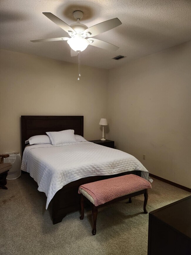 Building Photo - 2888 FL-81