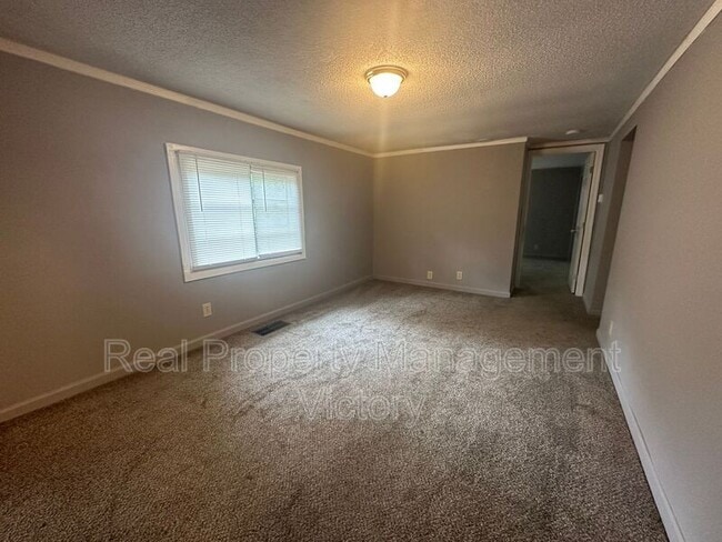 Building Photo - 2234 Floyd Bradford Rd