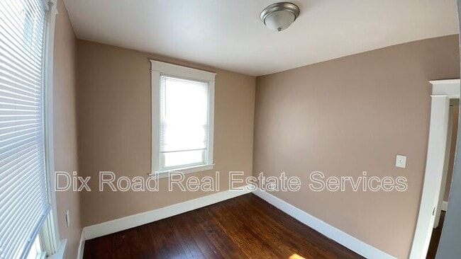 Building Photo - 4763 Dale Ave