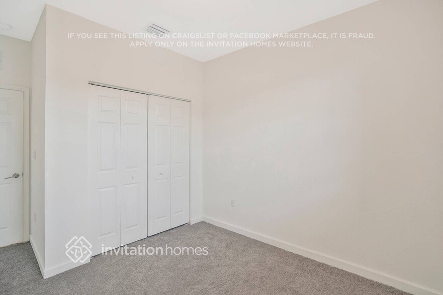 Building Photo - 2835 SW 16th Terrace