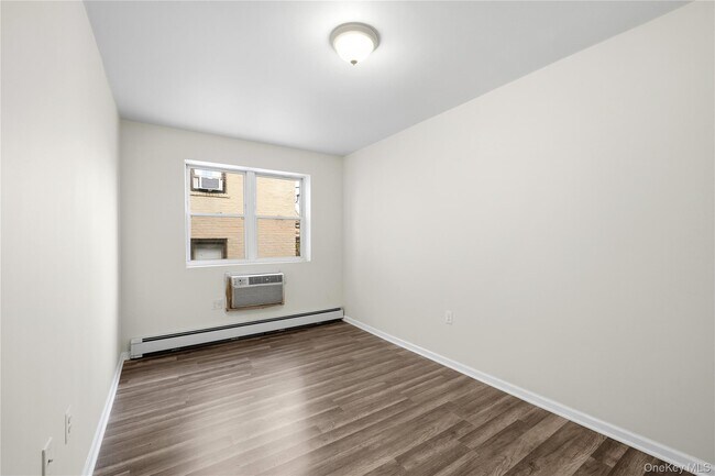 Building Photo - 144-07 Jamaica Ave