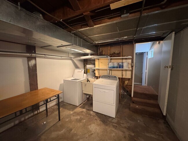 Building Photo - 1643 5th St E