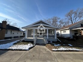 Building Photo - 1417 Arrow Ave