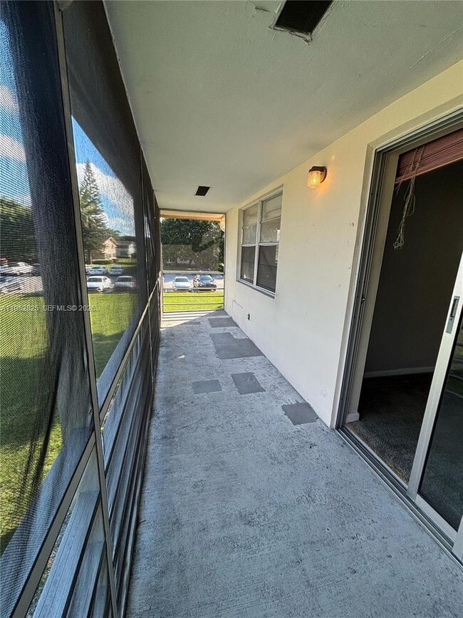 Building Photo - 179 Canterbury I