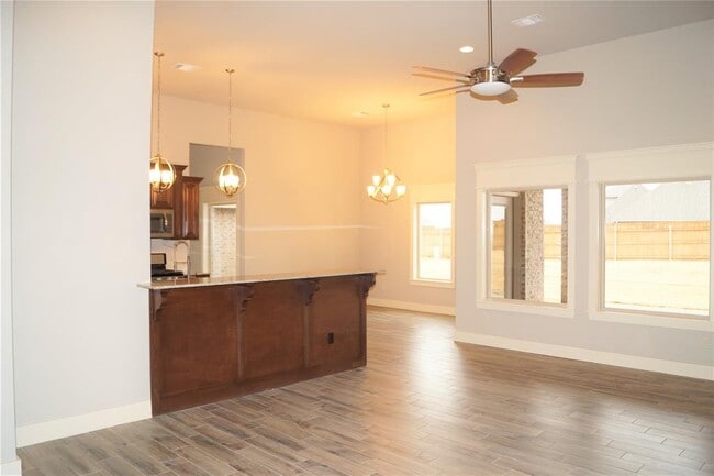 Building Photo - 10825 NW 95th St