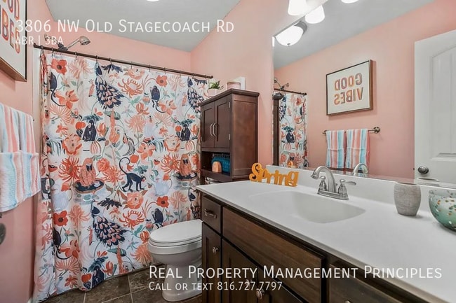 Building Photo - 3806 NW Old Stagecoach Rd