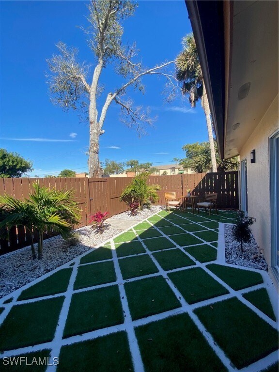 Building Photo - 6303 Royal Woods Dr