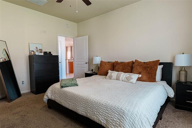 Building Photo - 7617 Topaz Way