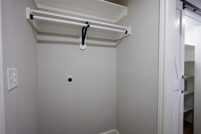 Building Photo - 51 Sweetgum Ct