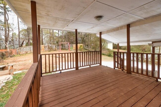 Building Photo - 6300 Creekford Dr