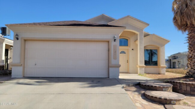 Building Photo - 14281 Gil Reyes Dr