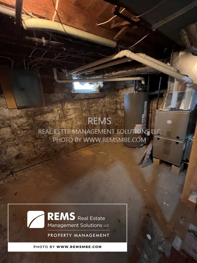 Building Photo - 626/628 4th Avenue